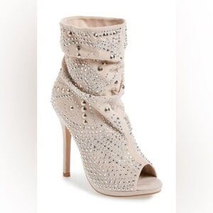 Lolita - Elegant Studded Women's Boots